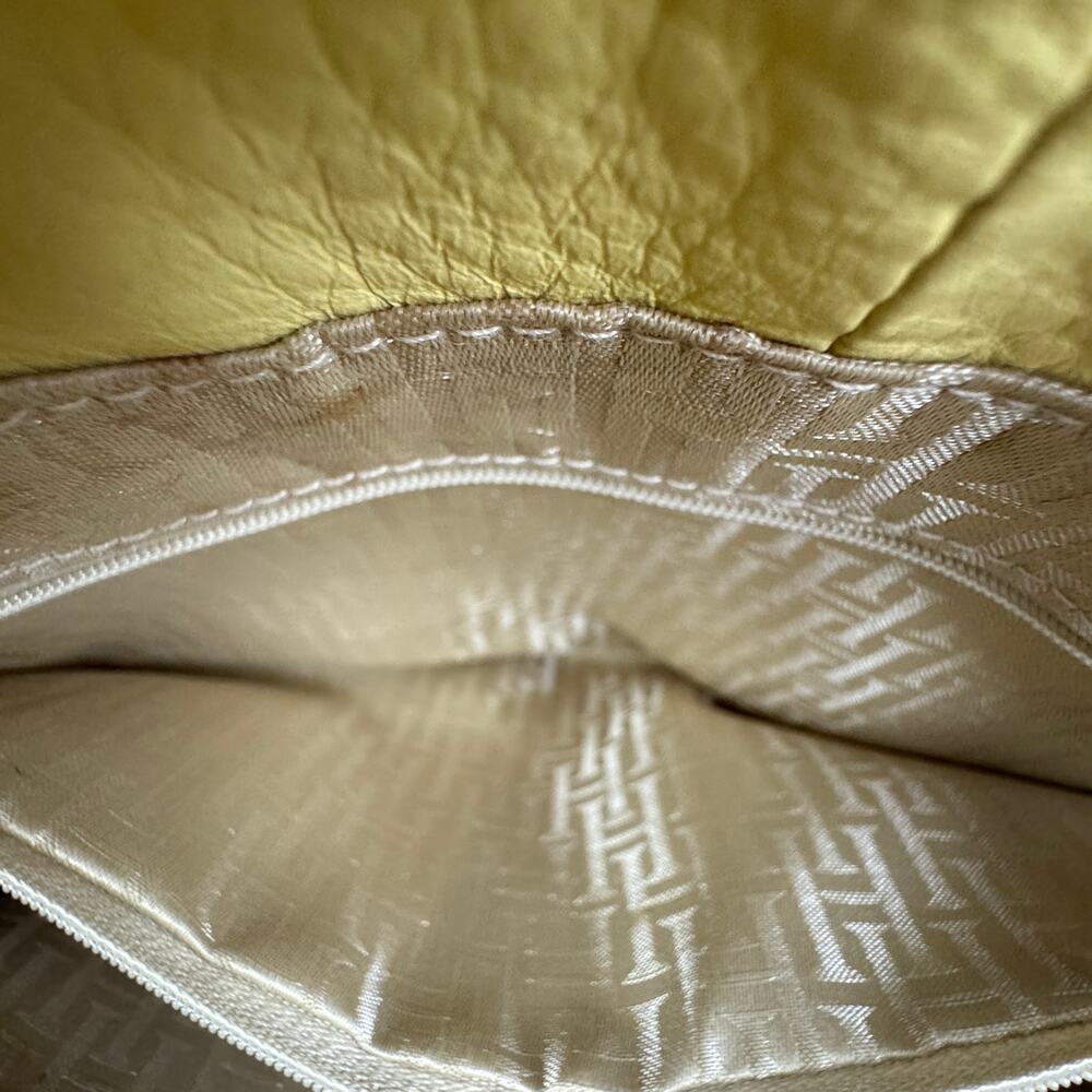 Tommy Hilfiger Butter Yellow Pebbled Buttery Soft Leather Vintage Handbag - Picture 10 of 10